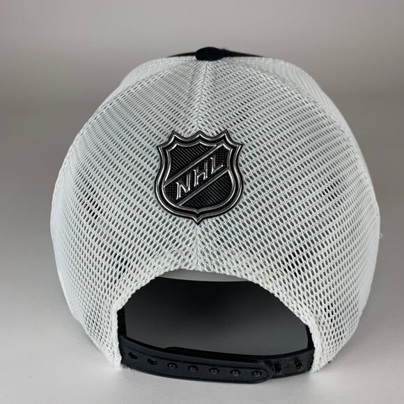 Los Angeles Kings NHL Black White Fanatics Snapback Trucker Hat - Picture 3 of 5